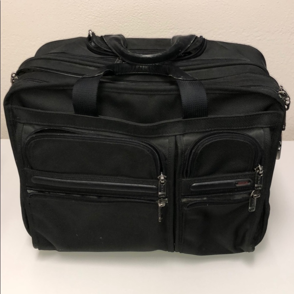 Tumi ALPH Deluxe 2  Wheeled Laptop Brief Case